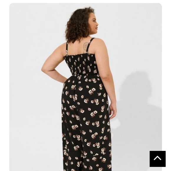 Torrid like new women’s floral one piece jumpsuit. - Picture 3 of 7